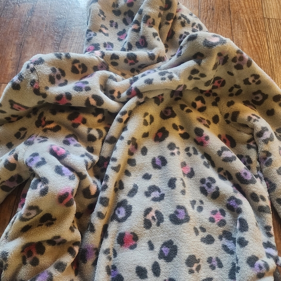 SUPER PLUSH PINK CHEETAH COZY BATH ROBE MEDIUM c - Picture 7 of 10